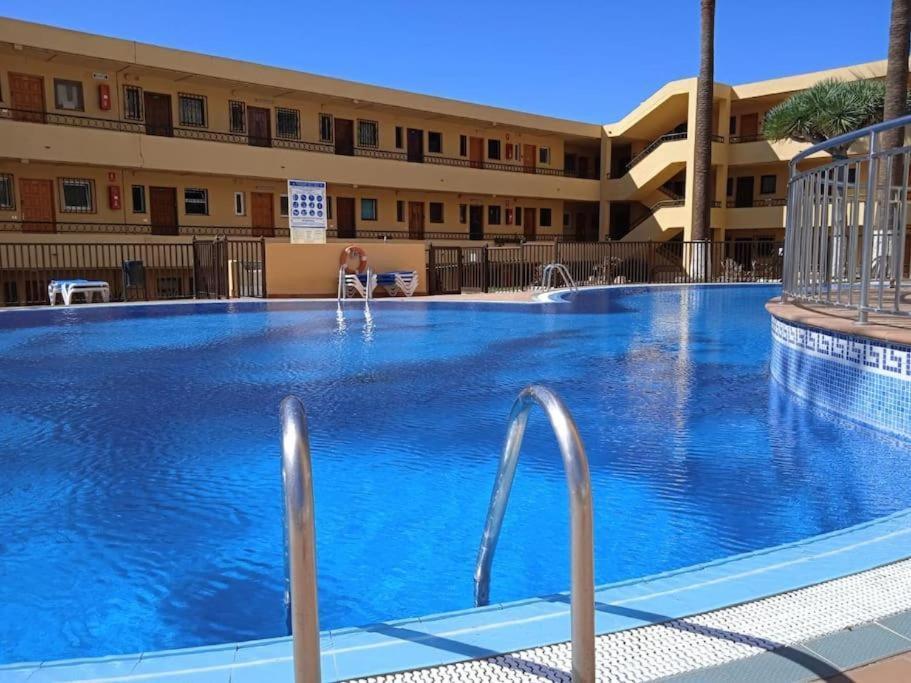 Cozy 2-Bed & Sofa-Bed Studio In Los Cristianos Exterior photo