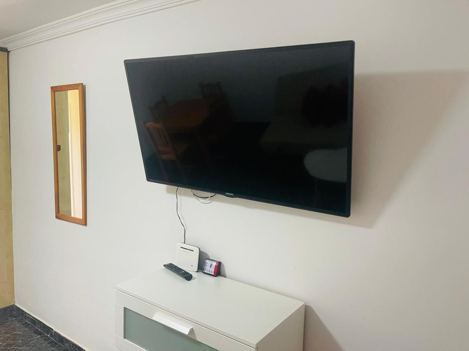 Cozy 2-Bed & Sofa-Bed Studio In Los Cristianos Exterior photo