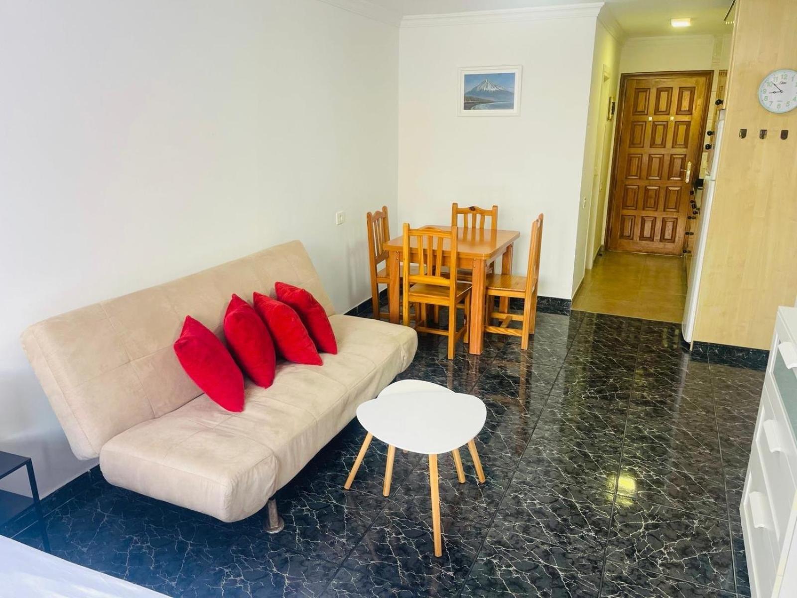 Cozy 2-Bed & Sofa-Bed Studio In Los Cristianos Exterior photo