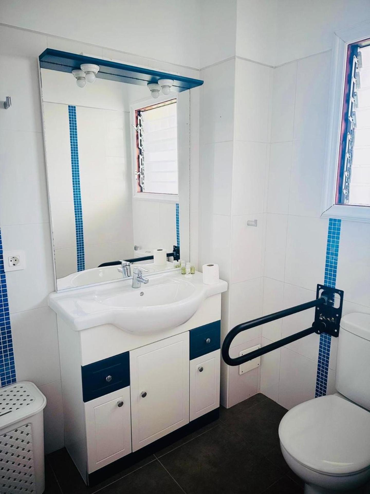 Cozy 2-Bed & Sofa-Bed Studio In Los Cristianos Exterior photo