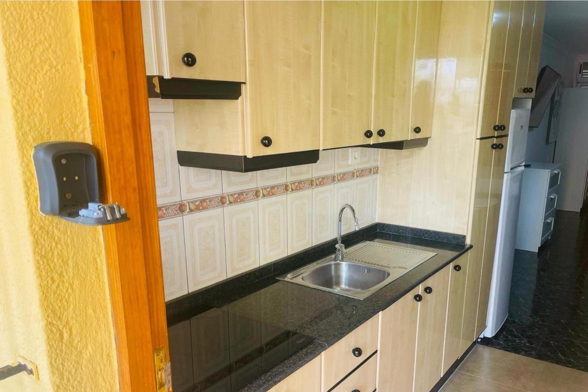 Cozy 2-Bed & Sofa-Bed Studio In Los Cristianos Exterior photo